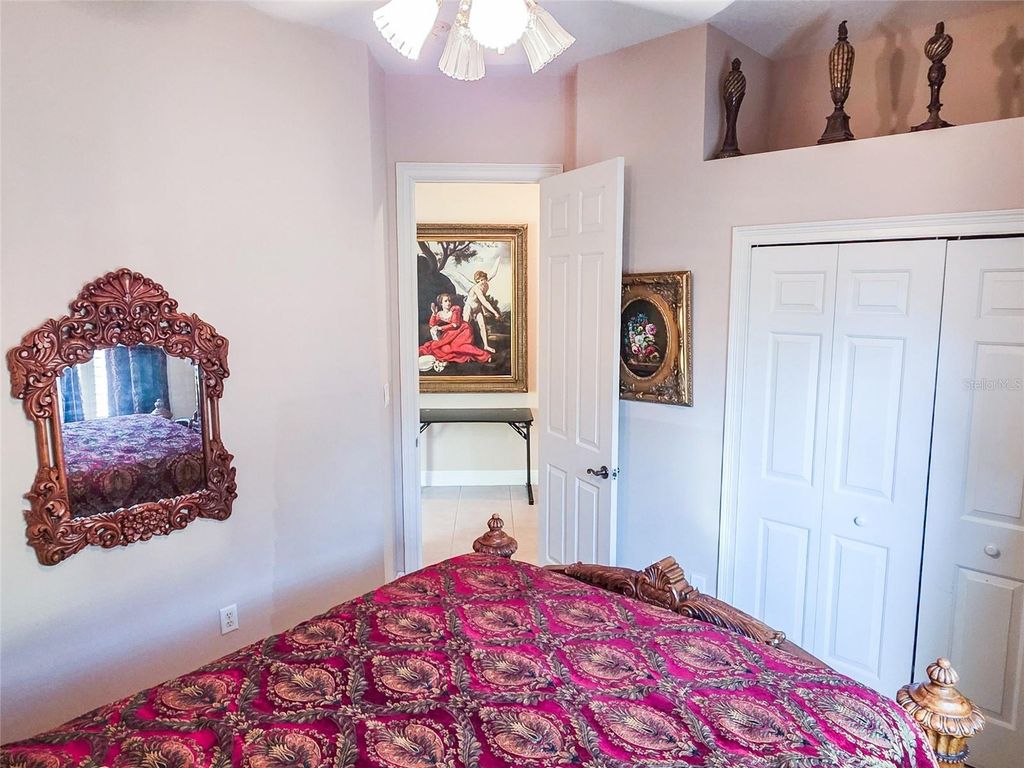 Image 78 of property listing at 4866 KEENELAND CIRCLE, Orlando, FL 32819