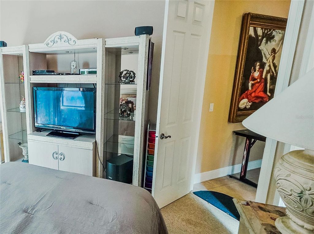 Image 82 of property listing at 4866 KEENELAND CIRCLE, Orlando, FL 32819