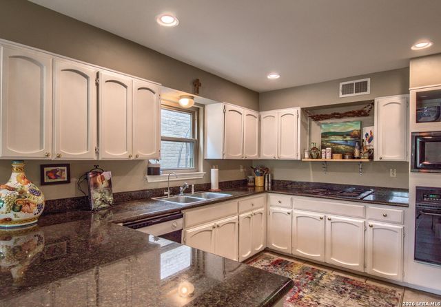 3719 MORNING MIST, San Antonio, TX 78230