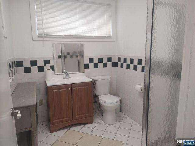 58 Wallington Avenue 1, Wallington, NJ 07057