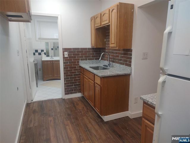 58 Wallington Avenue 1, Wallington, NJ 07057
