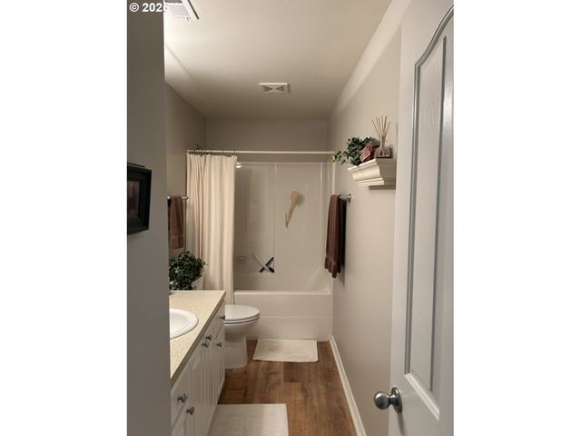 736 KELSEY Loop, Molalla, OR 97038