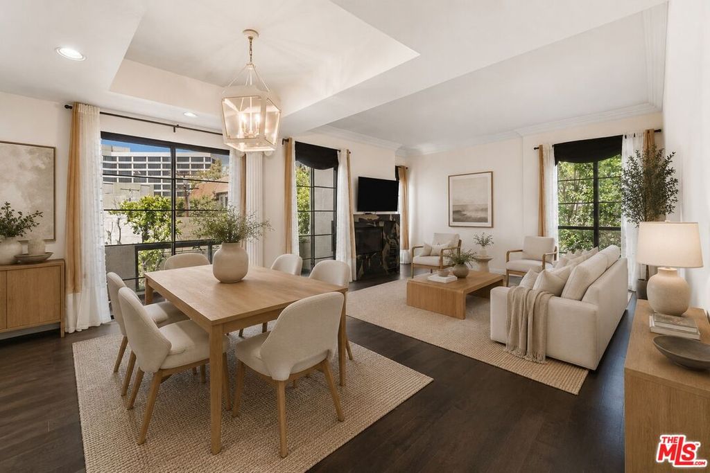 Image 1 of property listing at 234 S Gale Dr, Beverly Hills, CA 90211