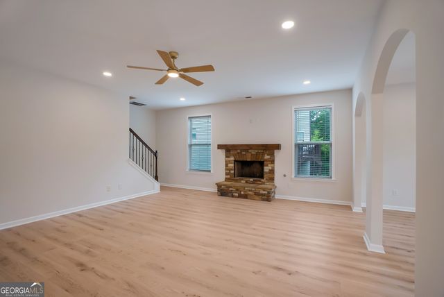 190 Thrushwood Drive Drive, Fayetteville, GA 30215
