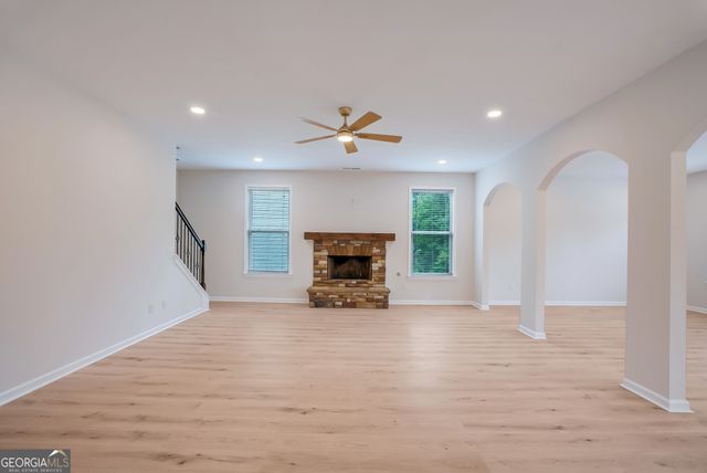 190 Thrushwood Drive Drive, Fayetteville, GA 30215