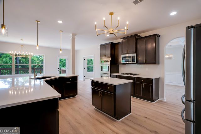 190 Thrushwood Drive Drive, Fayetteville, GA 30215