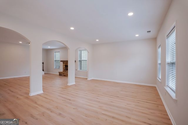 190 Thrushwood Drive Drive, Fayetteville, GA 30215