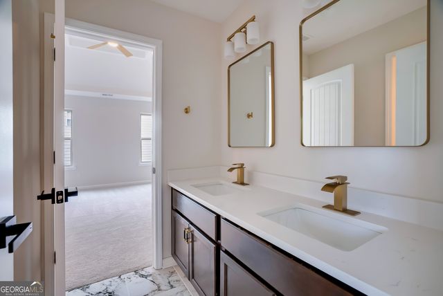 190 Thrushwood Drive Drive, Fayetteville, GA 30215