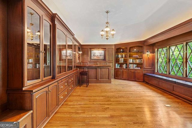 5054 Pine Bark Circle, Dunwoody, GA 30338