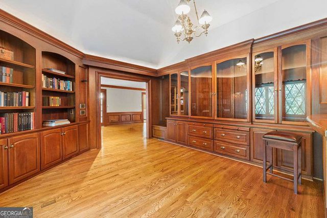 5054 Pine Bark Circle, Dunwoody, GA 30338