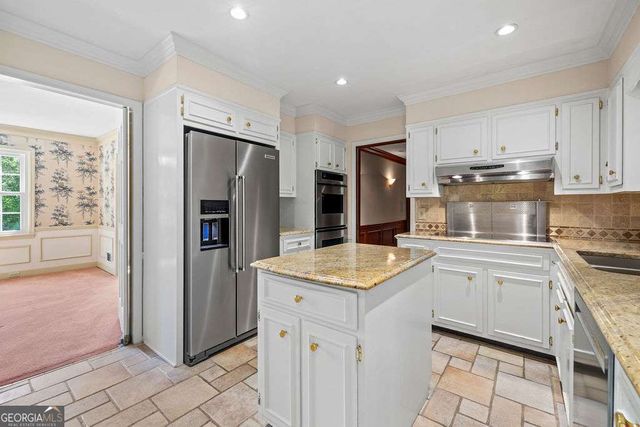 5054 Pine Bark Circle, Dunwoody, GA 30338