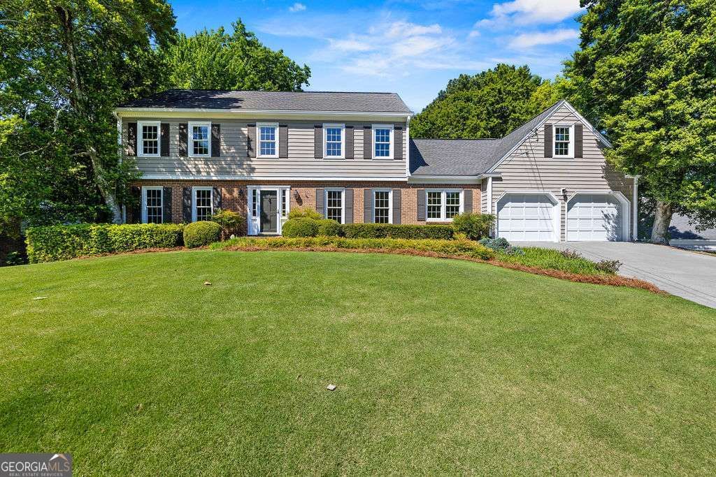 5054 Pine Bark Circle, Dunwoody, GA 30338