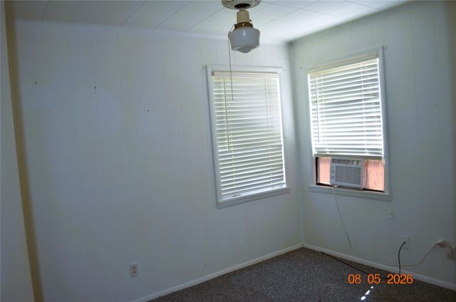 242 Lamenda Avenue, Livingston, TX 77351
