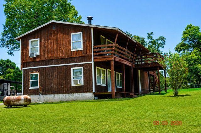 242 Lamenda Avenue, Livingston, TX 77351