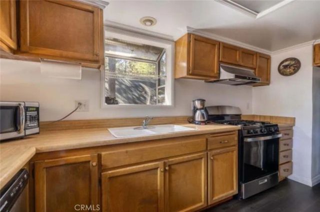 31450 Ocean View, Running Springs, CA 92382