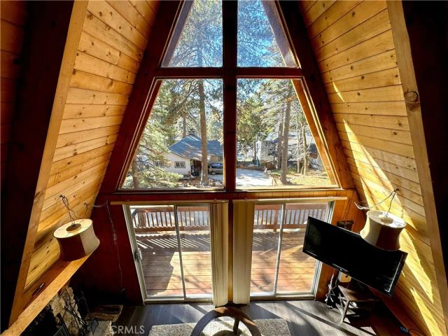 31450 Ocean View, Running Springs, CA 92382