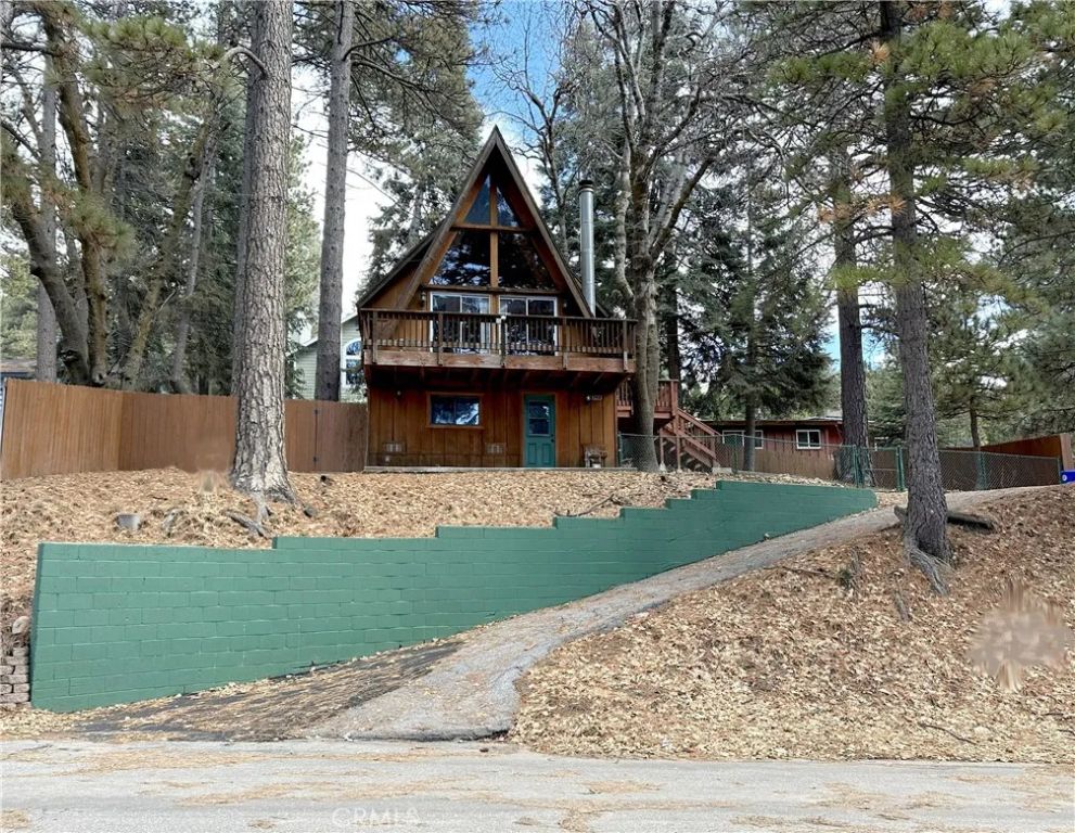 31450 Ocean View, Running Springs, CA 92382