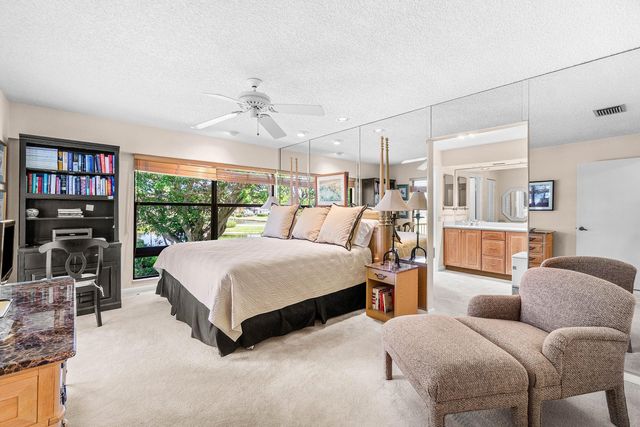 7809 Lakeside Boulevard 4, Boca Raton, FL 33434