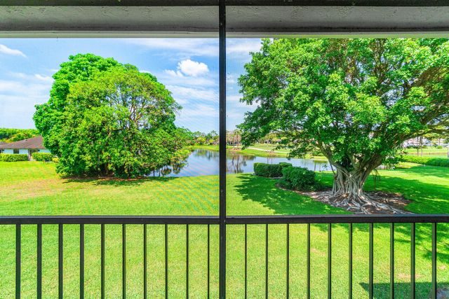 7809 Lakeside Boulevard 4, Boca Raton, FL 33434