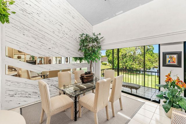 7809 Lakeside Boulevard 4, Boca Raton, FL 33434