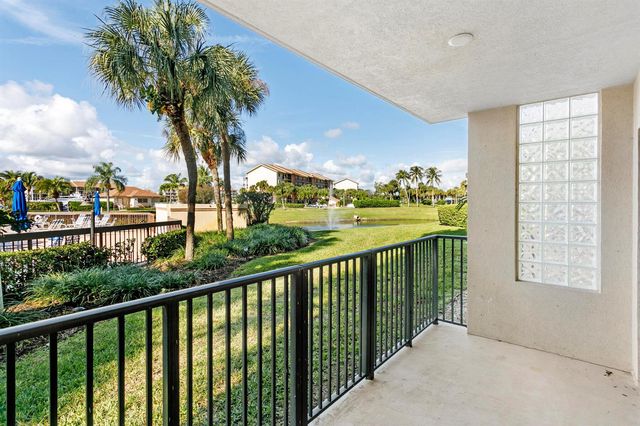 601 Seafarer Circle 101, Jupiter, FL 33477