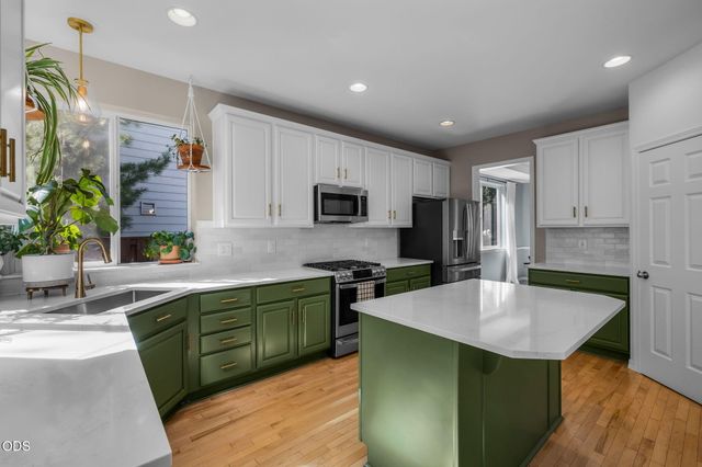60984 Snowberry Place, Bend, OR 97702