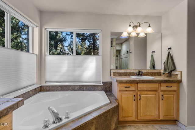 60984 Snowberry Place, Bend, OR 97702