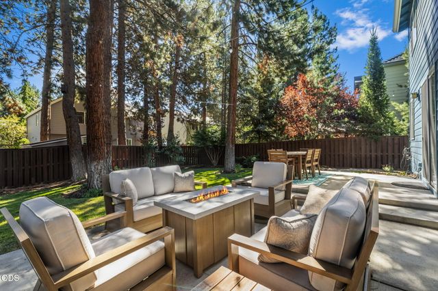 60984 Snowberry Place, Bend, OR 97702