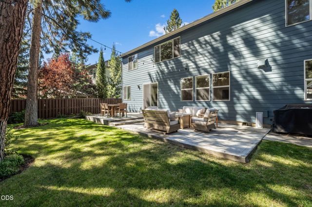 60984 Snowberry Place, Bend, OR 97702
