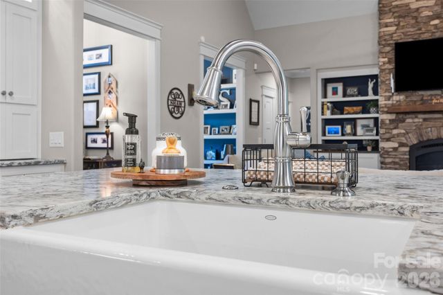 517 Linwood Road, Mooresville, NC 28115