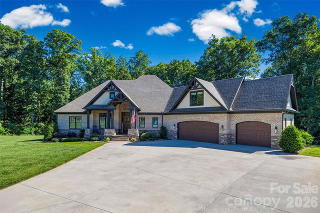 517 Linwood Road, Mooresville, NC 28115