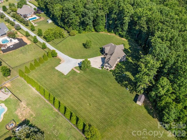 517 Linwood Road, Mooresville, NC 28115