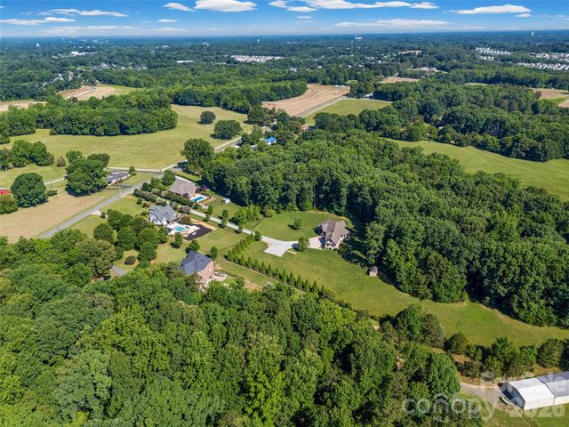 517 Linwood Road, Mooresville, NC 28115