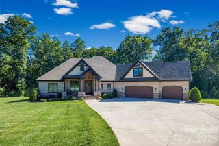 517 Linwood Road, Mooresville, NC 28115
