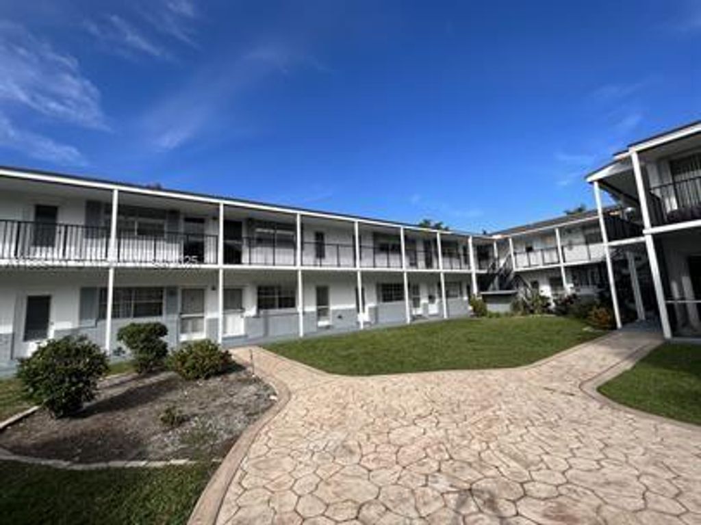 1431 S 14th Ave 218, Hollywood, FL 33020