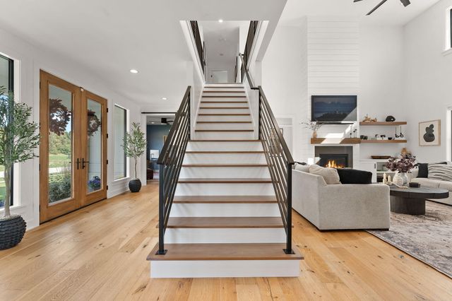 494 Stonebridge Pkwy, Valparaiso, IN 46383