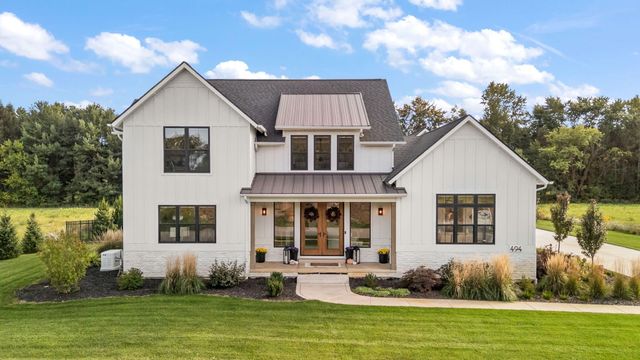 494 Stonebridge Pkwy, Valparaiso, IN 46383