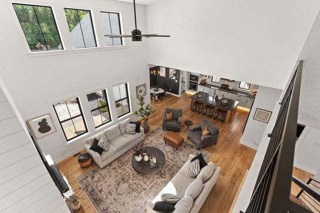 494 Stonebridge Pkwy, Valparaiso, IN 46383