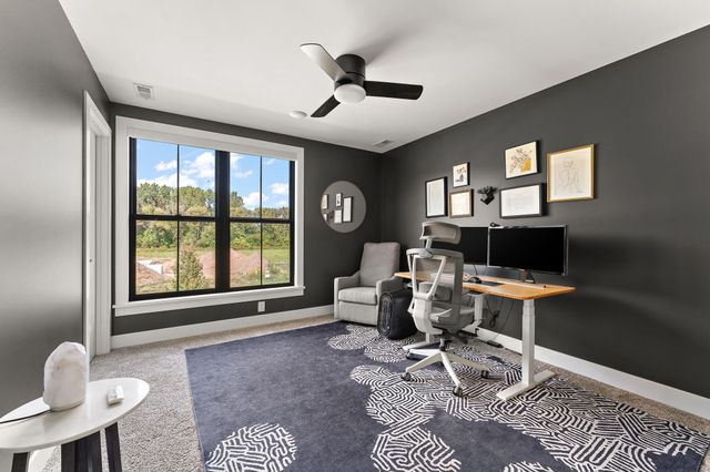 494 Stonebridge Pkwy, Valparaiso, IN 46383