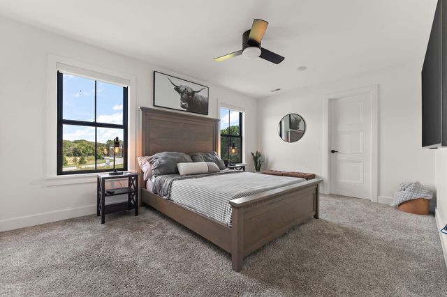 494 Stonebridge Pkwy, Valparaiso, IN 46383