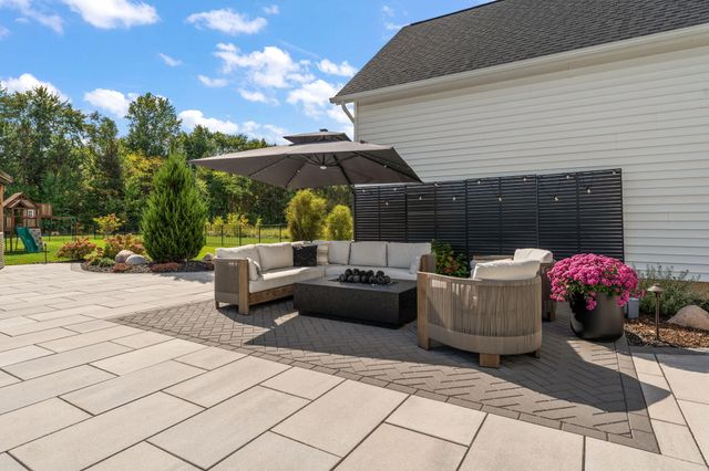 494 Stonebridge Pkwy, Valparaiso, IN 46383