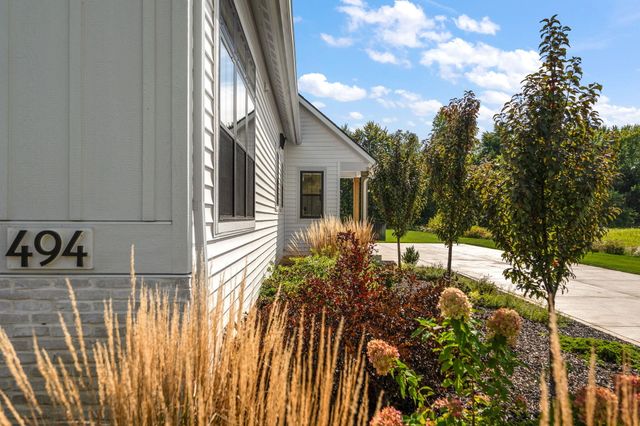 494 Stonebridge Pkwy, Valparaiso, IN 46383