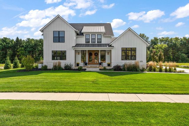 494 Stonebridge Pkwy, Valparaiso, IN 46383