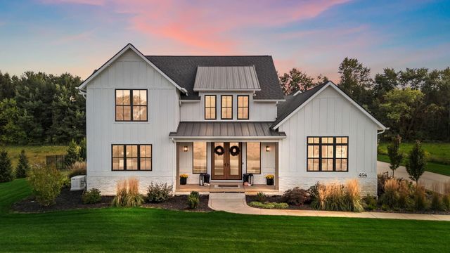 494 Stonebridge Pkwy, Valparaiso, IN 46383