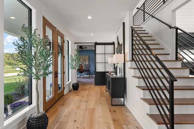 494 Stonebridge Pkwy, Valparaiso, IN 46383