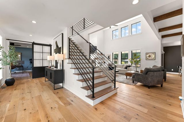 494 Stonebridge Pkwy, Valparaiso, IN 46383