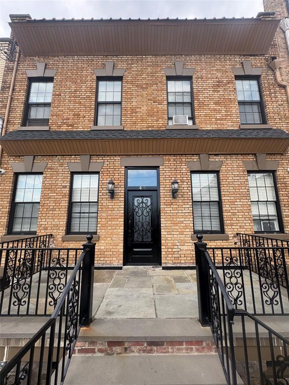 48 S Bleeker Street, Mount Vernon, NY 10550