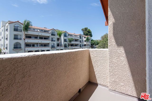 7120 Ramsgate 201, Los Angeles, CA 90045