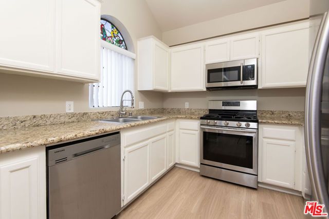 7120 Ramsgate 201, Los Angeles, CA 90045