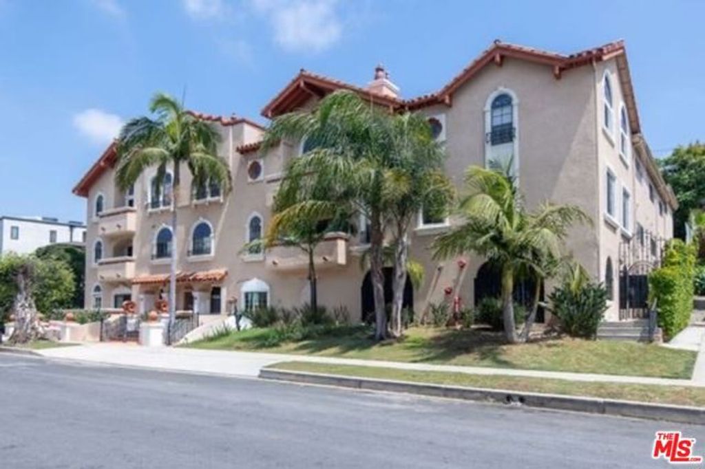 7120 Ramsgate 201, Los Angeles, CA 90045